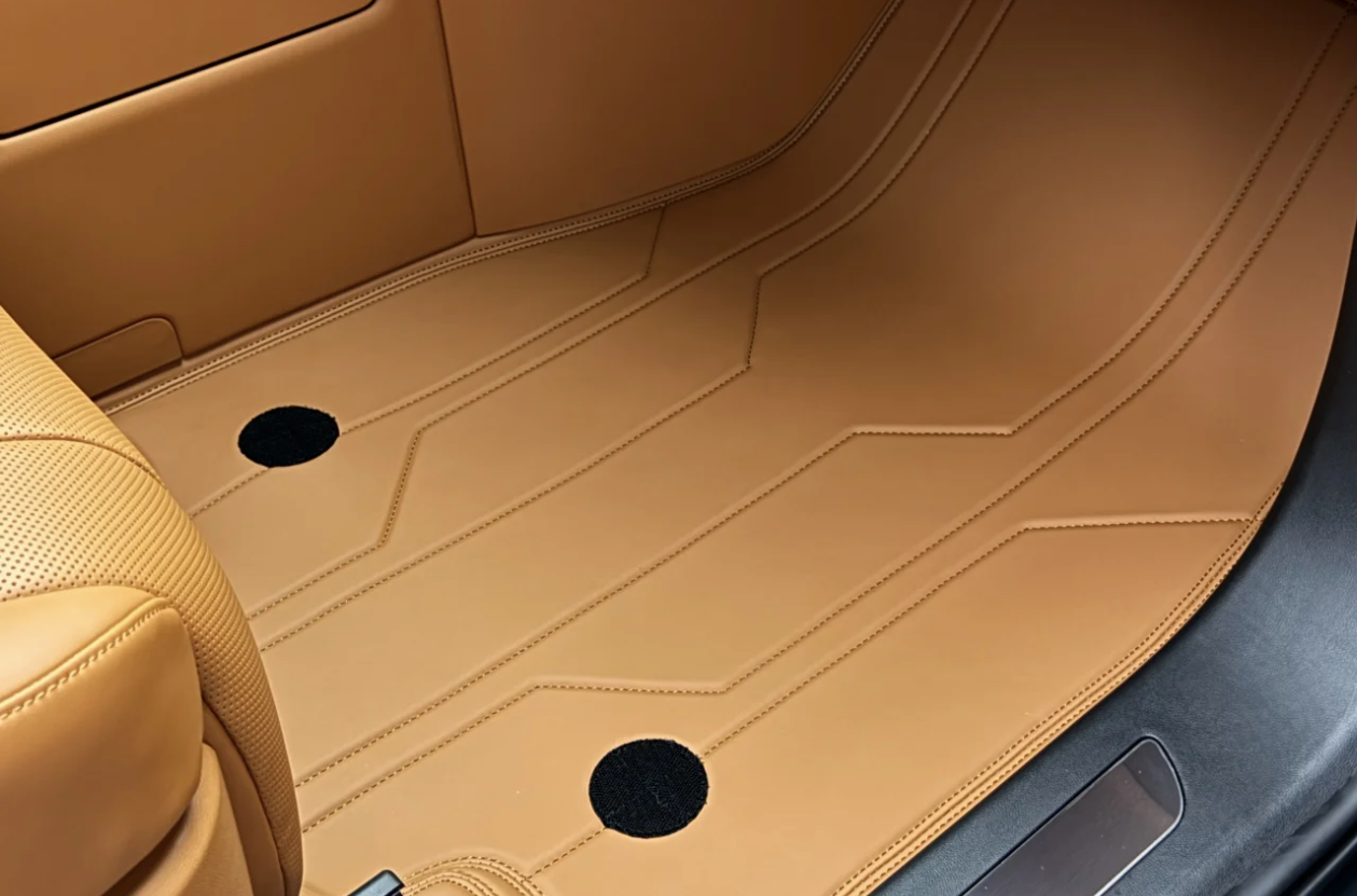  Car floor mats 